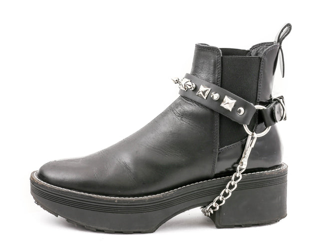 BS215R  ONE ROW SPIKE STUDDED BOOTSTRAP