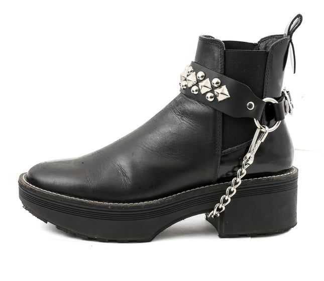 BS216 DIAMOND AND ROUND STUDDED BOOTSTRAP