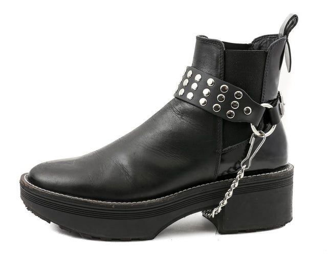 BS225R  3 ROW RIVET RING BOOT STRAP