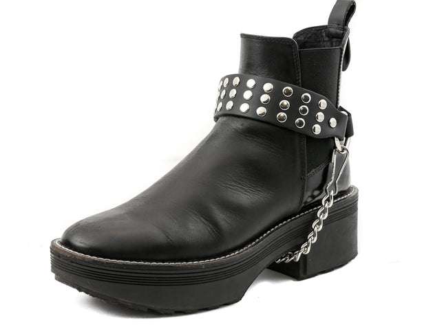 BS225R  3 ROW RIVET RING BOOT STRAP