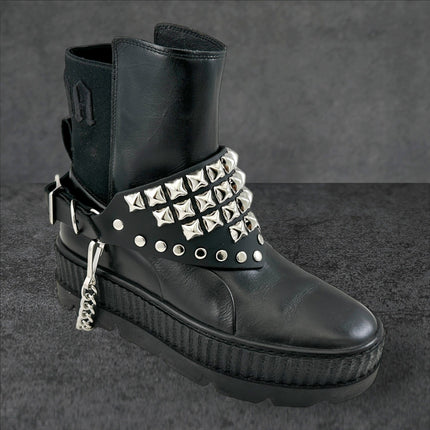 BS346 PYRAMID STUDDED TRIANGULAR   BOOTSTRAP OVER LEATHER