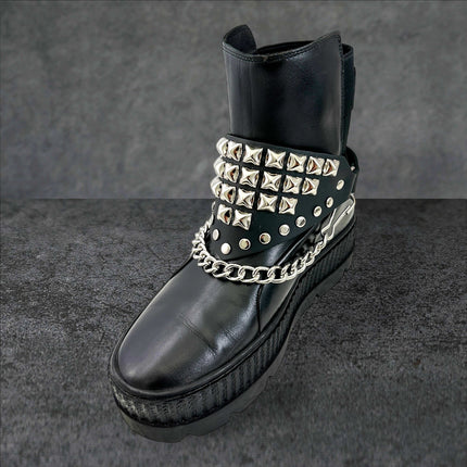 BS346 PYRAMID STUDDED TRIANGULAR   BOOTSTRAP OVER LEATHER