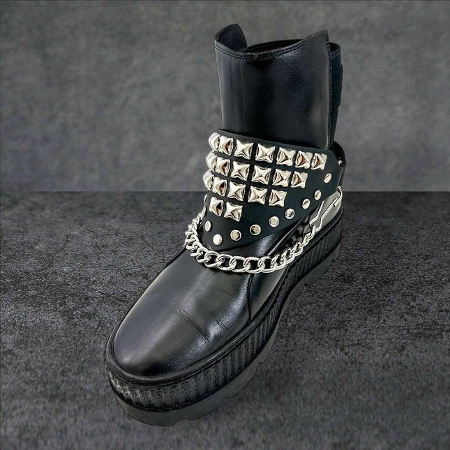 BS346 PYRAMID STUDDED TRIANGULAR   BOOTSTRAP OVER LEATHER