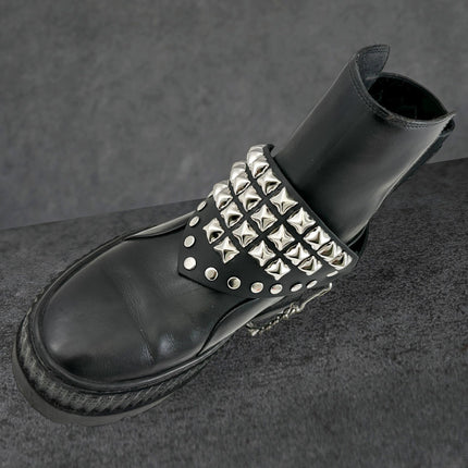 BS346 PYRAMID STUDDED TRIANGULAR   BOOTSTRAP OVER LEATHER