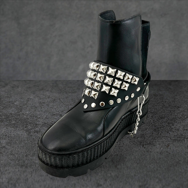 BS346 PYRAMID STUDDED TRIANGULAR   BOOTSTRAP OVER LEATHER