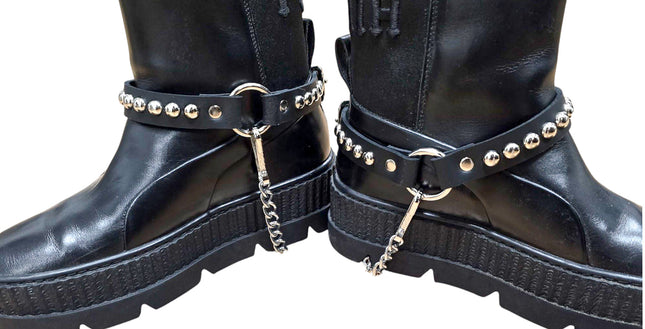 BS378  ROUND STUDDED STRAP BOOTSTRAP