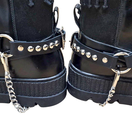 BS378  ROUND STUDDED STRAP BOOTSTRAP