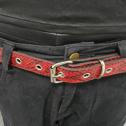 BT100SN-125RED  RED SNAKE 1 1/4" WIDE PLAIN BELT