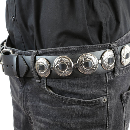 BT102 LARGE ROUND CONCHO BELT