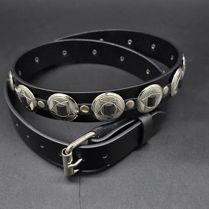 BT102 LARGE ROUND CONCHO BELT