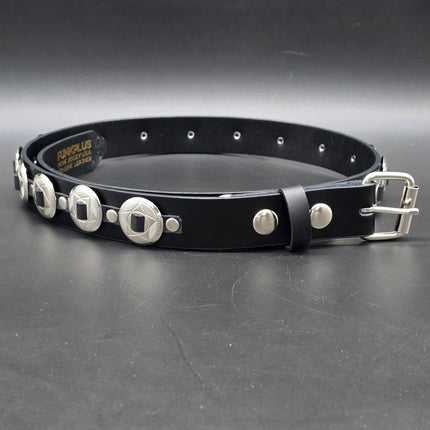 BT102 LARGE ROUND CONCHO BELT