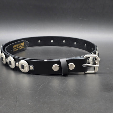 BT102 LARGE ROUND CONCHO BELT