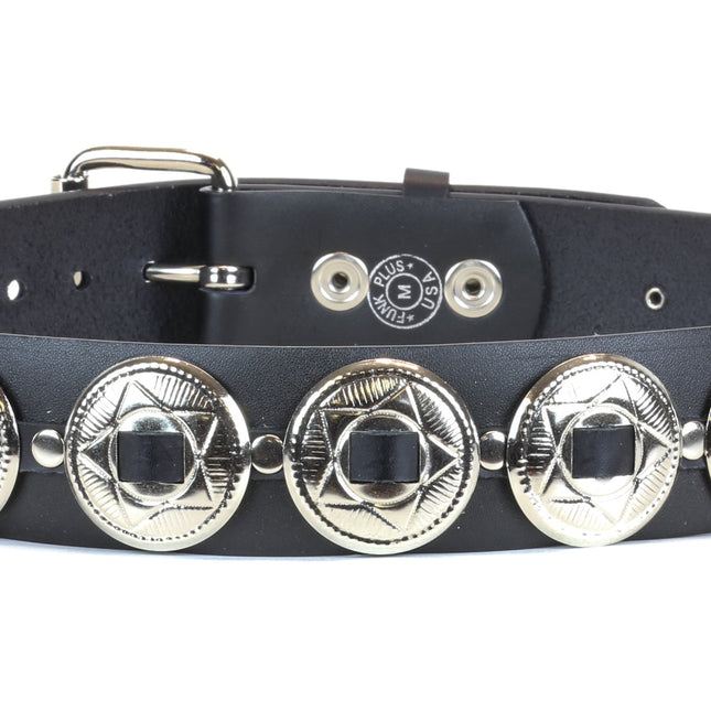 BT102 LARGE ROUND CONCHO BELT