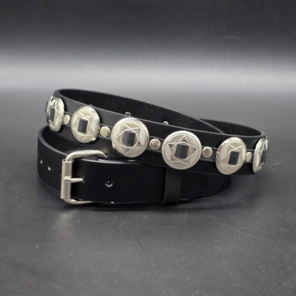 BT102 LARGE ROUND CONCHO BELT