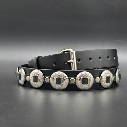 BT102 LARGE ROUND CONCHO BELT