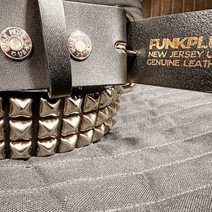 BT104  3 ROW PYRAMID STUD BELT -ROLLER BUCKLE