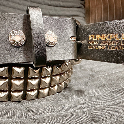 BT104  3 ROW PYRAMID STUD BELT -SNAP OFF ROLLER BUCKLE
