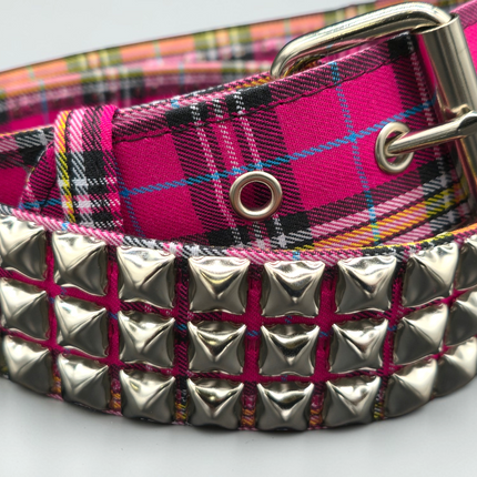 BT104PD-PINK  PLAID 3 ROW PYRAMID STUDDED  BELT