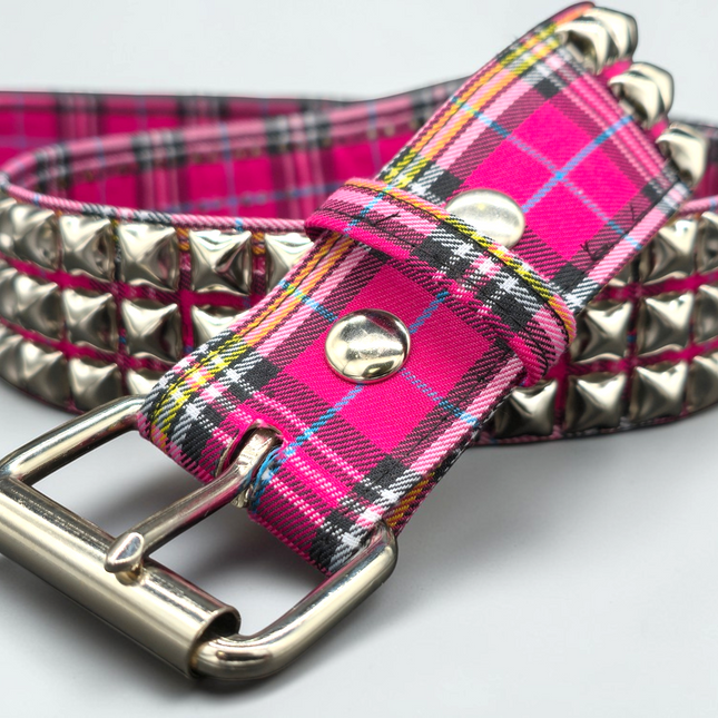 BT104PD-PINK  PLAID 3 ROW PYRAMID STUDDED  BELT