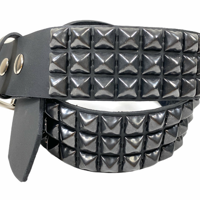BT104US-BS  USA TANNERY THREE ROW BLACK PYRAMID BELT