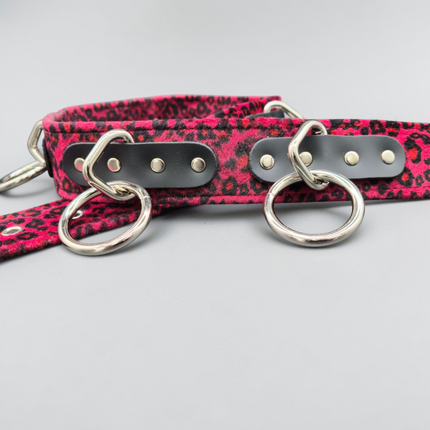 BT114L-RED FUZZY RED LEOPARD BELT, MEDIUM LOOP & RING