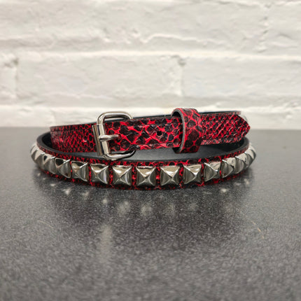 BT134SNK-RED  RED SNAKE 1 ROW PYRAMID STUD BELT