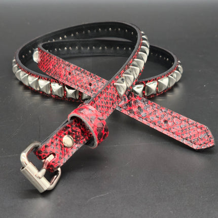 BT134SNK-RED  RED SNAKE 1 ROW PYRAMID STUD BELT