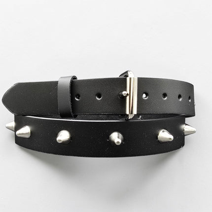 BT135UK-SIL SILVER UK77  STUDDED BELT