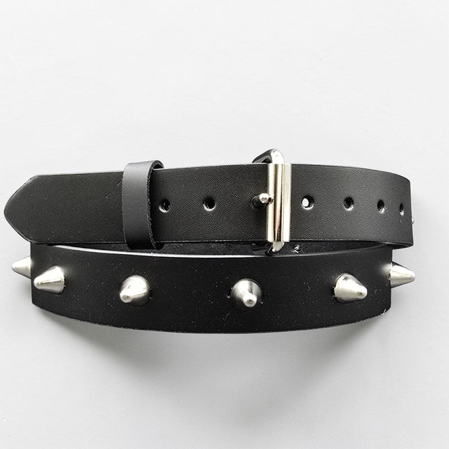 BT135UK-SIL SILVER UK77  STUDDED BELT