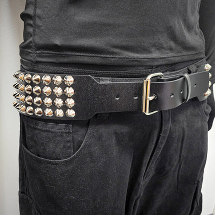 BT143B-CON 4 ROW CONICAL STUDDEDBELT WITH NARROW HEAD ROLLER BUCKLE