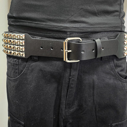 BT143B-SIL 4 ROW PYRAMID STUDDED BELT WITH NARROW HEAD ROLLER BUCKLE