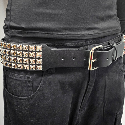 BT143B-SIL 4 ROW PYRAMID STUDDED BELT WITH NARROW HEAD ROLLER BUCKLE