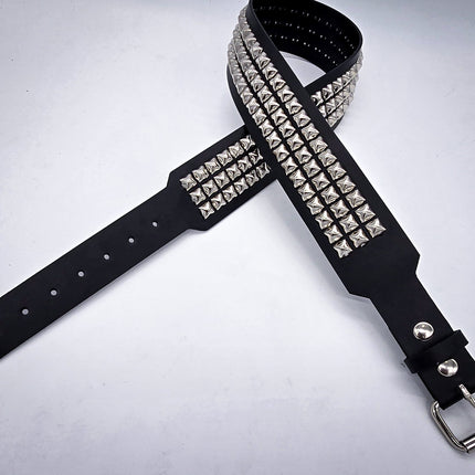 BT146B  3 ROW PYRAMID STUDDED 2 1/2" WIDE  BELT WITH NARROW HEAD ROLLER  BUCKLE