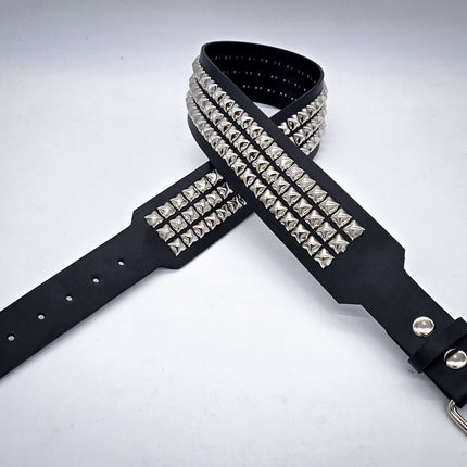 BT146B  3 ROW PYRAMID STUDDED 2 1/2" WIDE  BELT WITH NARROW HEAD ROLLER  BUCKLE