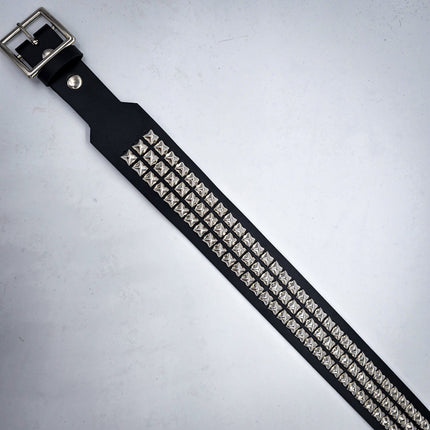 BT146B-GB  3 ROW PYRAMID STUDDED 2 1/2" WIDE  BELT WITH NARROW HEAD GARRISON  BUCKLE