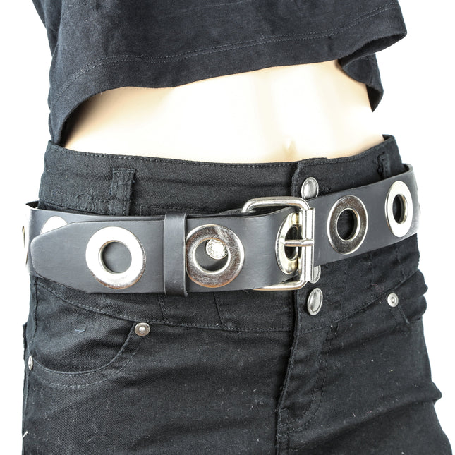 BT149FLAT LARGE EYELET BLACK LEATHER BELT