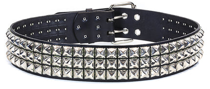BT157  LARGE 5/8" PYRAMID 2 1/2" WIDE