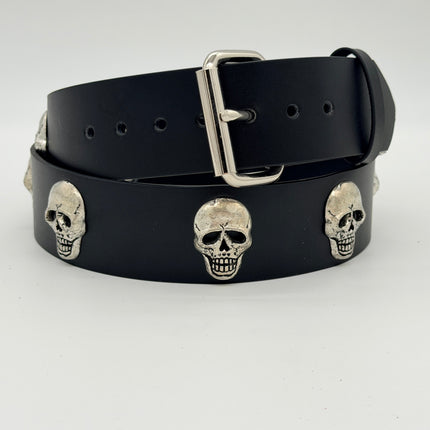 BT158 BLACK LEATHER SKULL HEAD STUDDED BELT