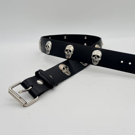 BT158 BLACK LEATHER SKULL HEAD STUDDED BELT