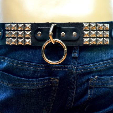 BT170 PYRAMID LOOP & RING BLACK LEATHER BELT