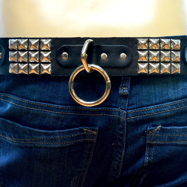 BT170 PYRAMID LOOP & RING BLACK LEATHER BELT