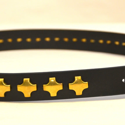 BT407BRS 1 ROW LARGE BRASS CROSS STUD BELT