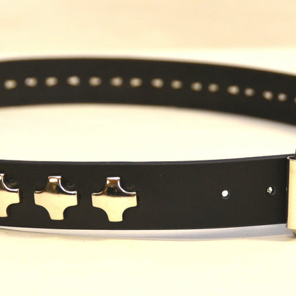 BT407NIC 1 ROW LARGE NICKEL CROSS STUD BELT