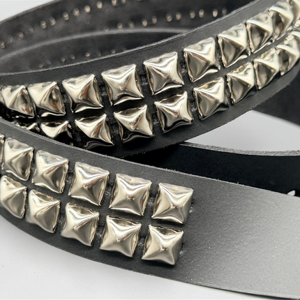 BT509   WIDE BELT WITH 2 ROW REGULAR 1/2" PYRAMID STUDDED BELT