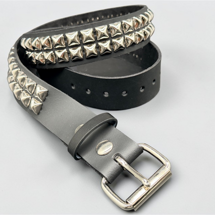 BT509   WIDE BELT WITH 2 ROW REGULAR 1/2" PYRAMID STUDDED BELT