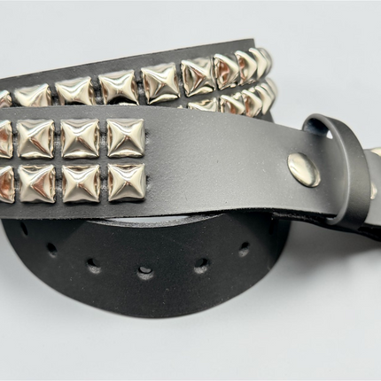 BT509   WIDE BELT WITH 2 ROW REGULAR 1/2" PYRAMID STUDDED BELT
