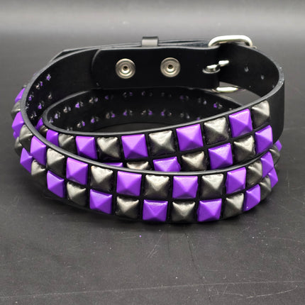 BT554-PPS  POWDER COATED PURPLE BLACK CHECKERED  PYRAMID STUDDED BELT