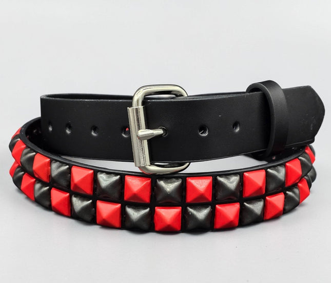 BT554-RS  POWDER COATED RED BLACK CHECKERED  PYRAMID STUDDED BELT
