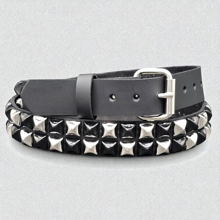 BT554-SIL/BLK  SILVER  BLACK CHECKERED PYRAMID STUDDED BELT