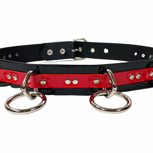 BT562BLK-RED   LARGE O RING STRAPPED BONDAGE BELT